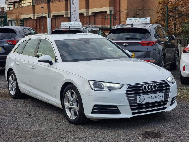 AUDI A4 AVANT