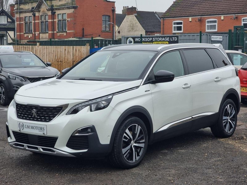PEUGEOT 5008