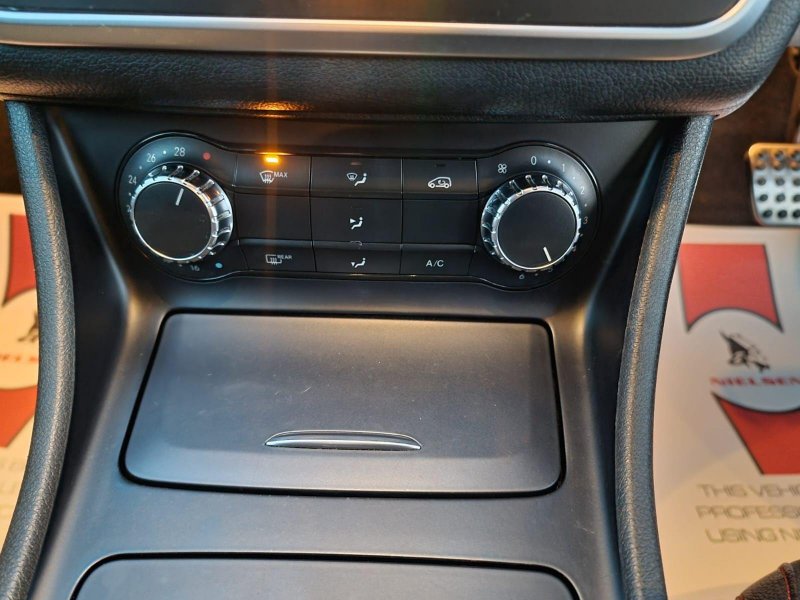 MERCEDES-BENZ GLA CLASS