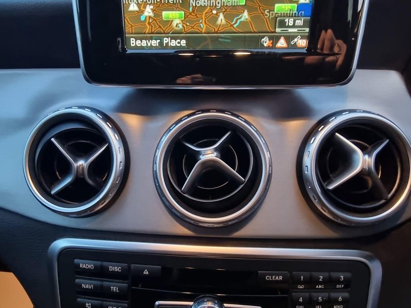 MERCEDES-BENZ GLA CLASS