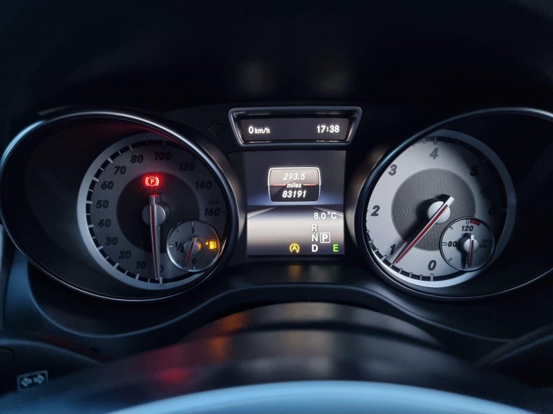 MERCEDES-BENZ GLA CLASS