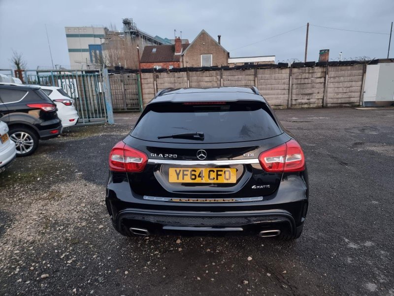 MERCEDES-BENZ GLA CLASS