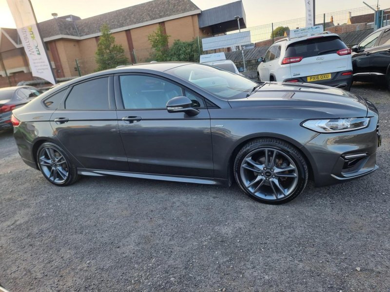 FORD MONDEO