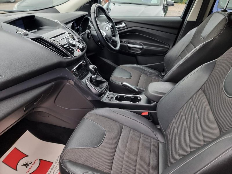 FORD KUGA